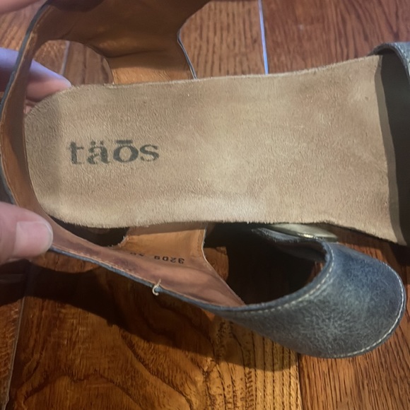 Taos Carousel Wedge - Picture 9 of 15